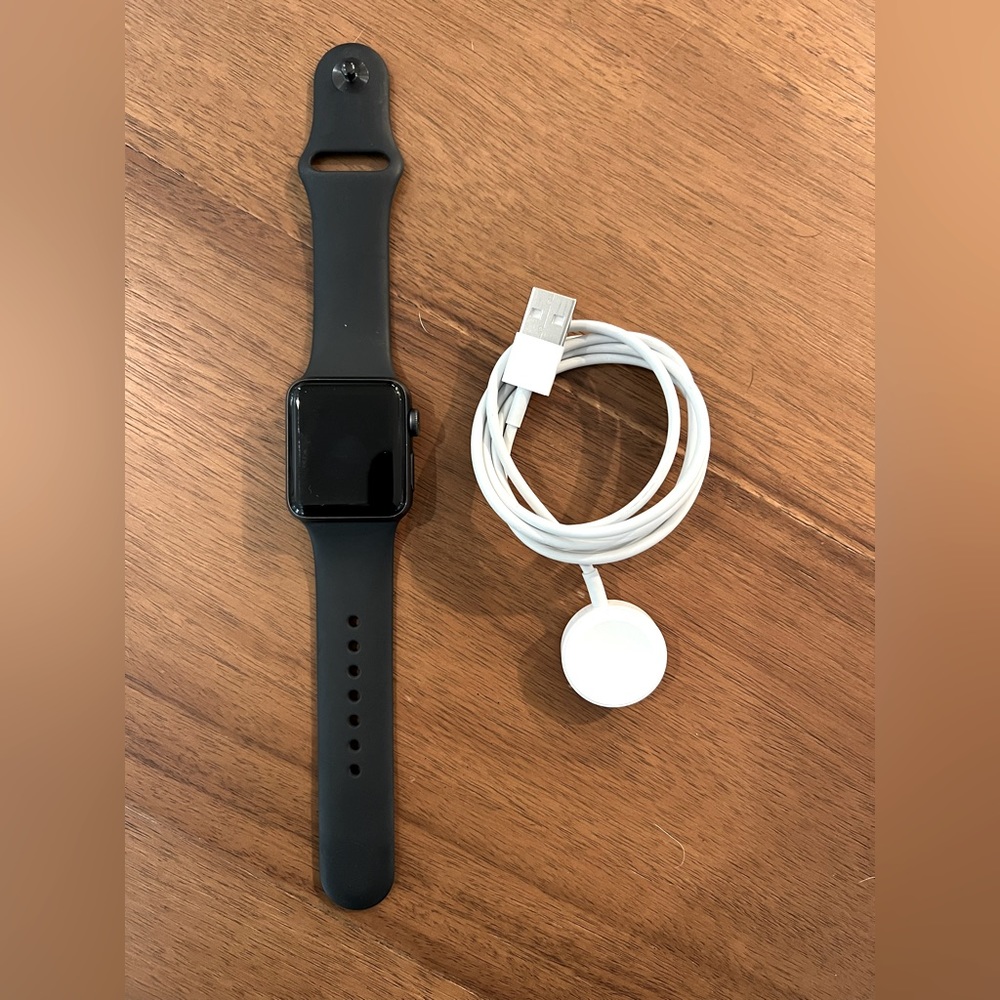Apple Watch - Series 3 GPS
